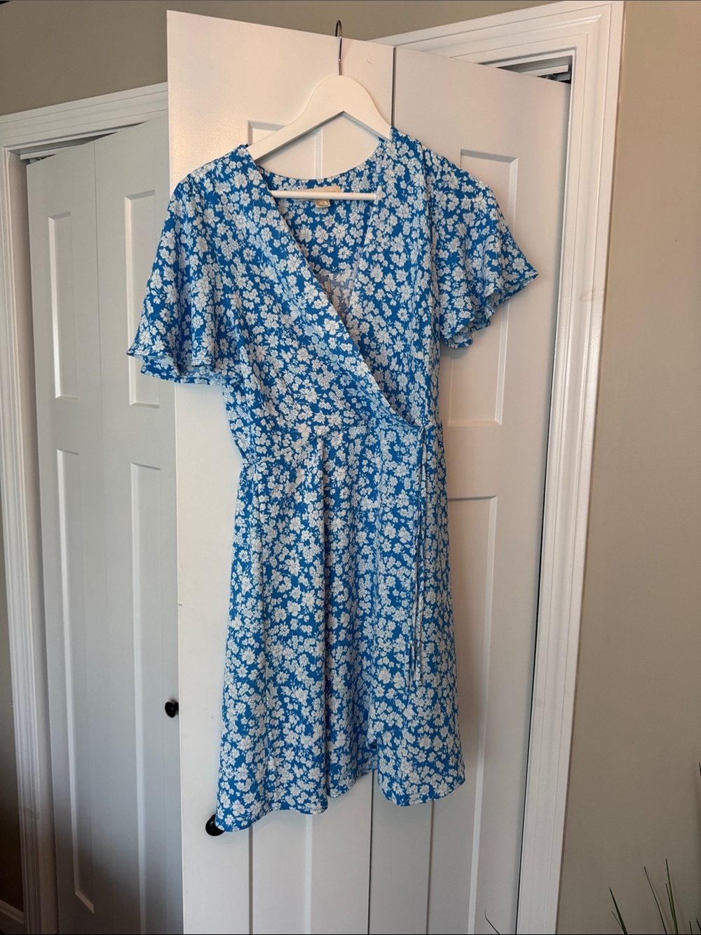 Blue Floral Wrap Dress with Short Flutter Sleeves